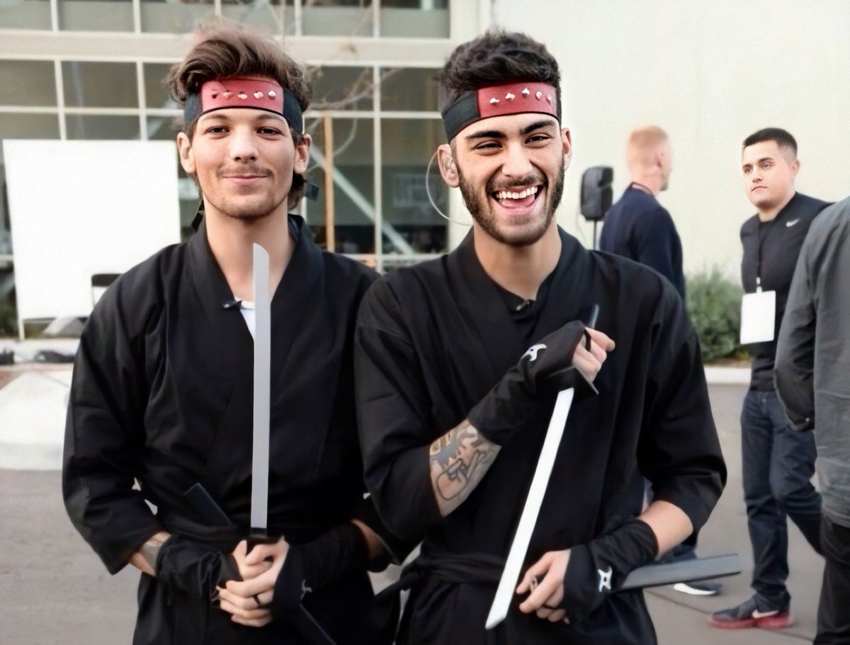 maltnujes's tweet photo. Zayn Malik and Louis Tomlinson appreciation tweet https://t.co/4eVZM6IEXF