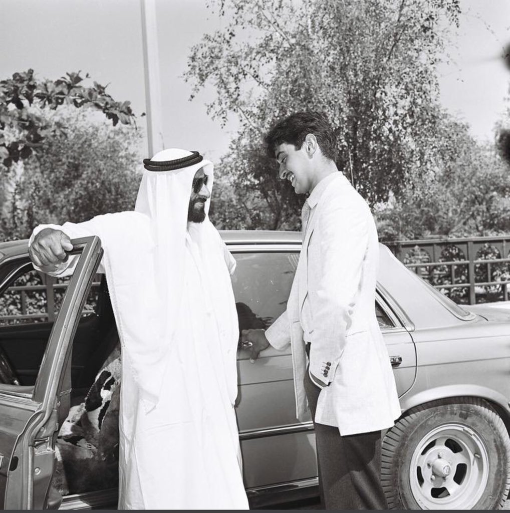 Recivpa's tweet photo. في داعة الله - زايد بن سلطان آل نهيان https://t.co/F4f7MUoMWw
