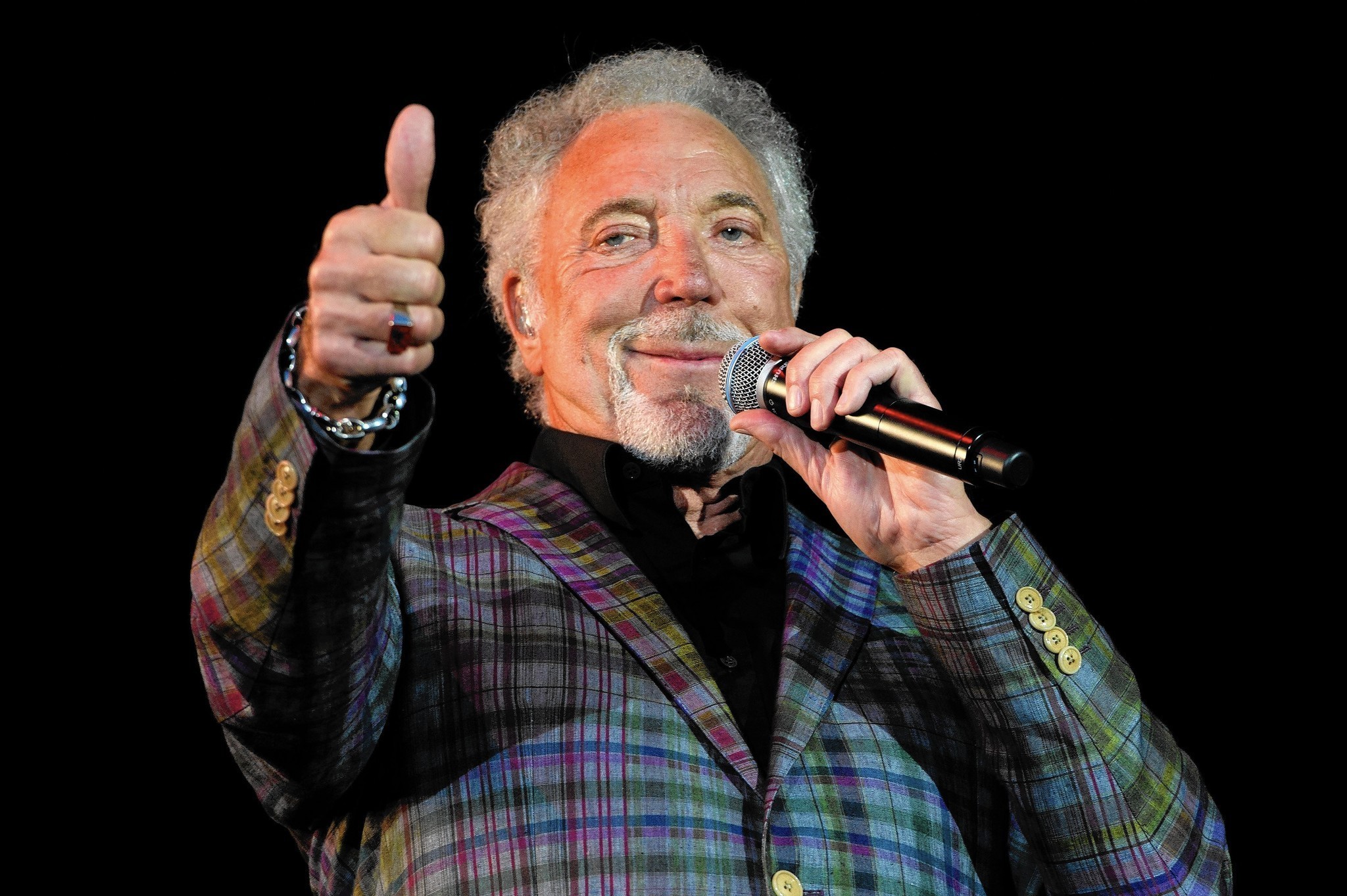 Pah, 80 years old, it\s not unusual.

Happy birthday weekend Sir Tom Jones 