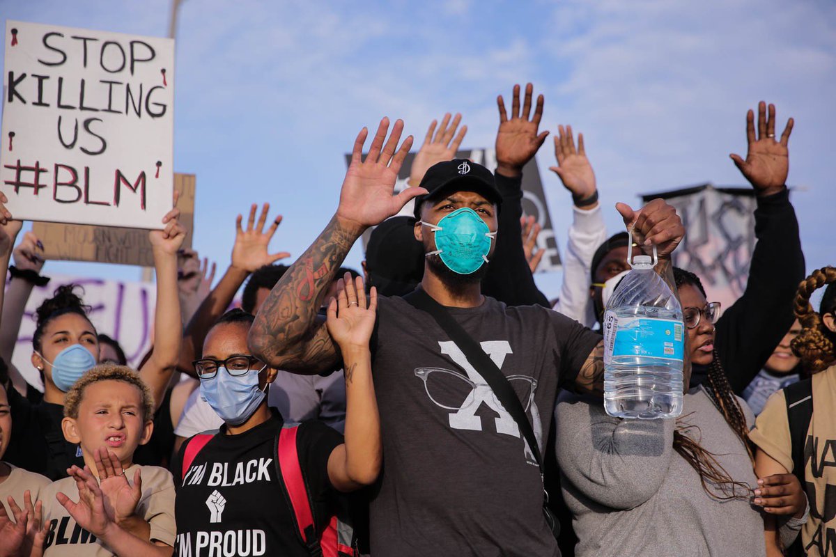 BleacherReport's tweet photo. Dame joined the protests in Portland last night

(via @trailblazers, @bruceely) https://t.co/aR1P6nAtgN