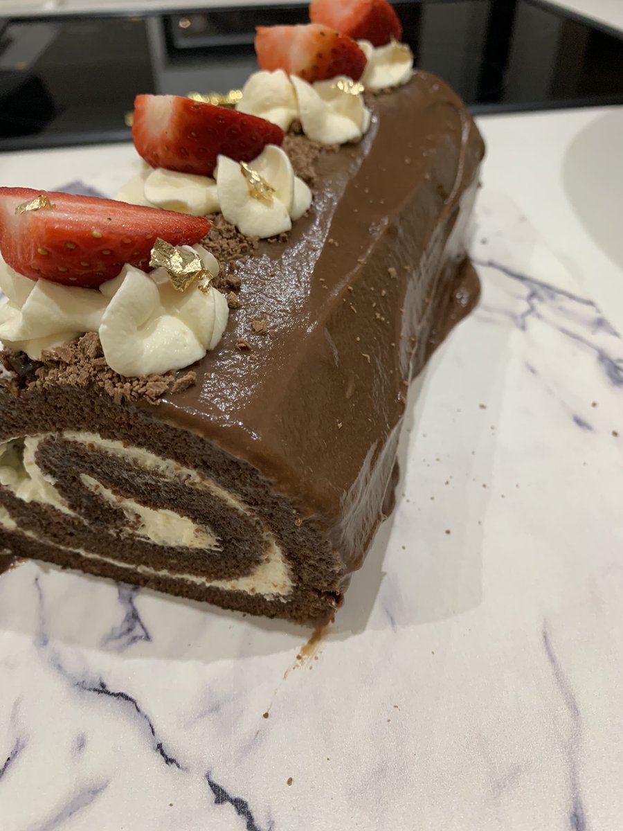 amsjoosab's tweet photo. Hey guys, please can you support my side hustle by retweeting this for exposure 🥰✨ My instagram handle is @the_cake_crumble ❤️ https://t.co/68UOLpiUEd