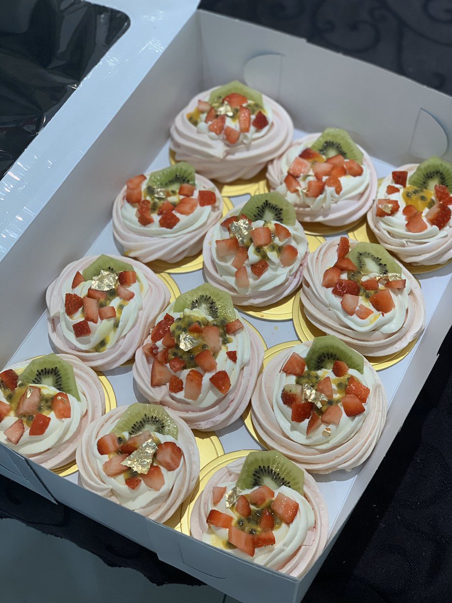 amsjoosab's tweet photo. Hey guys, please can you support my side hustle by retweeting this for exposure 🥰✨ My instagram handle is @the_cake_crumble ❤️ https://t.co/68UOLpiUEd