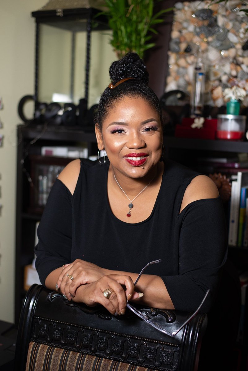 UrbanMatrixMag's tweet photo. Three Reasons You Ought to Give Virtual Therapy a Try by @geriywilliams https://t.co/wkuFbZfFUx
#therapy #therapytraining #TherapyForBlackGirls #virtualtherapy #therapythatworks #UMAGAllstars #bosschronicles https://t.co/7yPTWQR8T5
