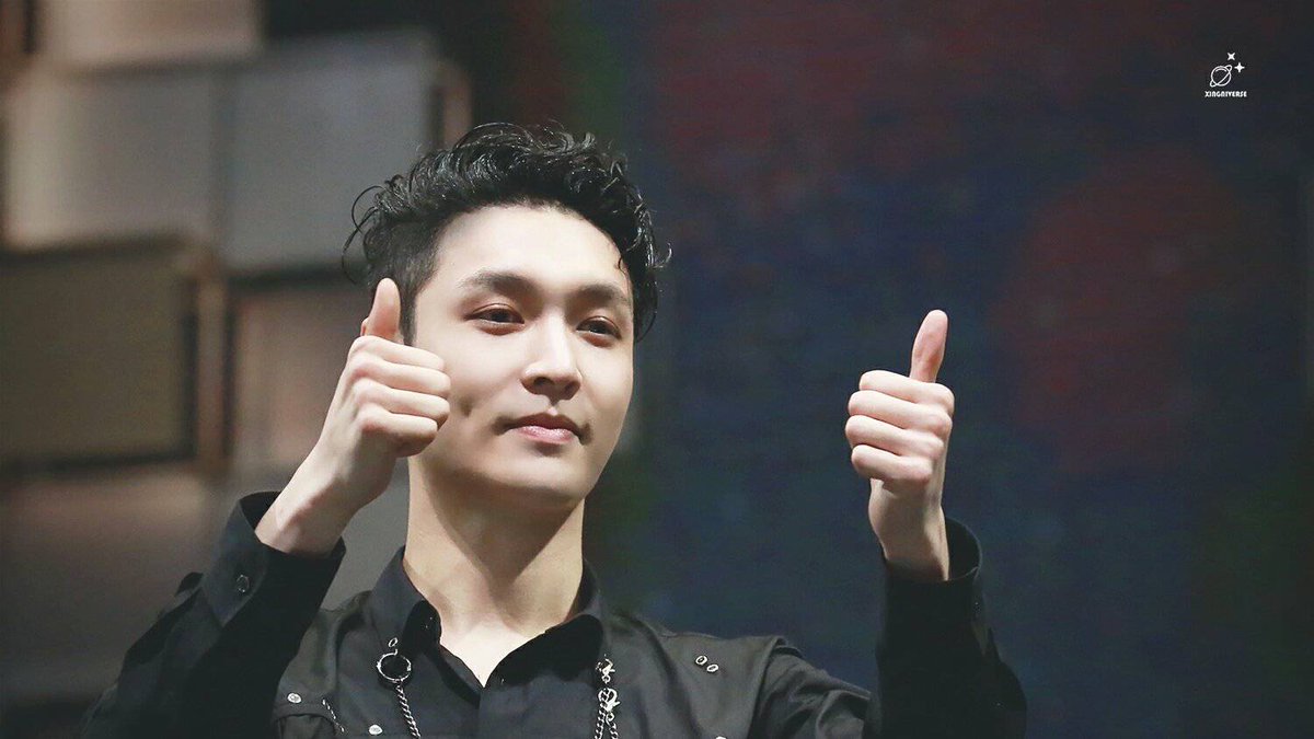 hourlylayzhang's tweet image. 