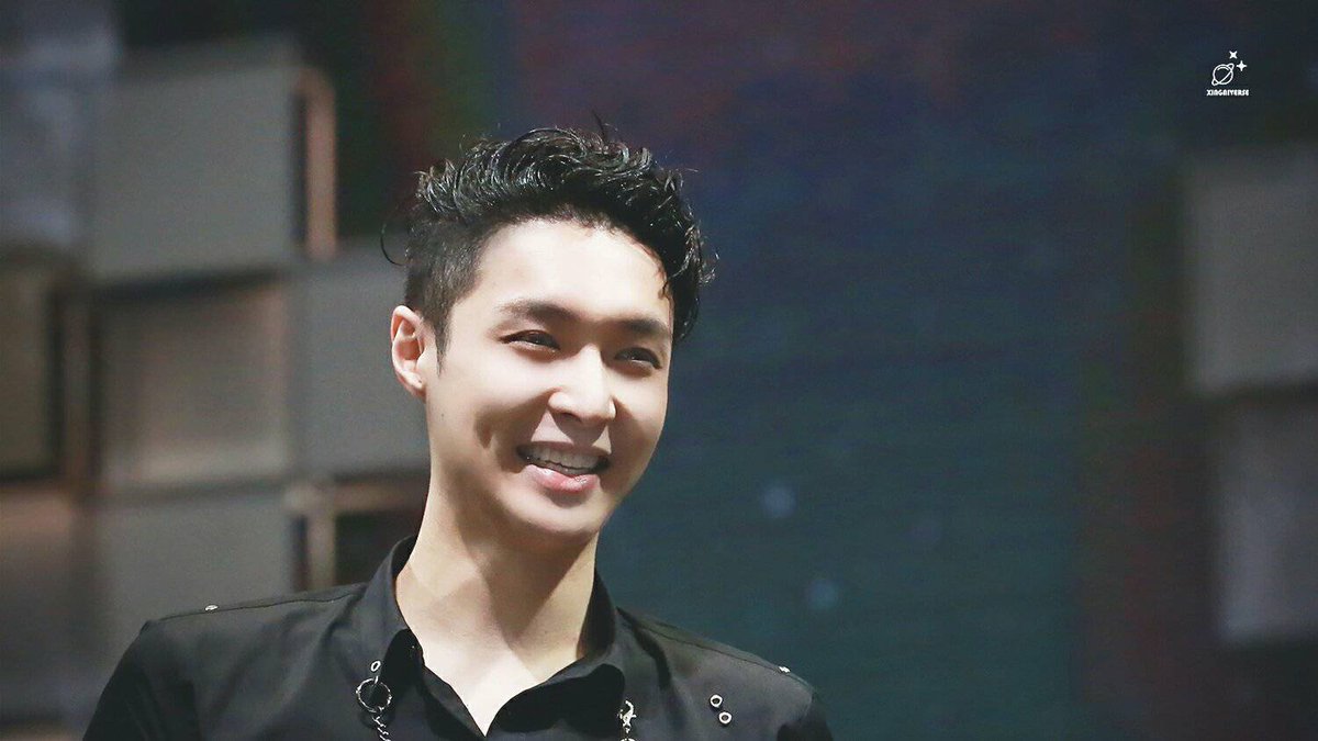 hourlylayzhang's tweet image. 