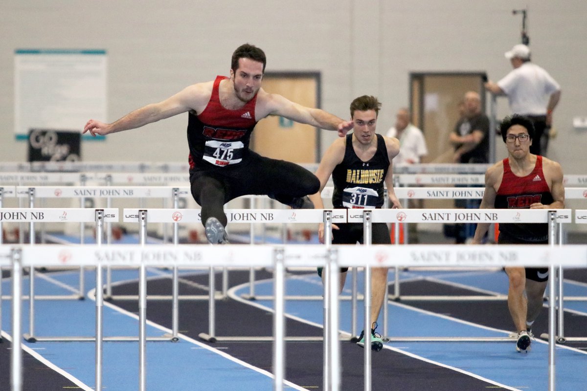 Day five of 'Best of 2019-20 Photos' polls, featuring our women's and men's <a href="/UNBTrack/">UNB CC & TF</a> teams.

We've chosen our four favourite men's track &amp; field/cross country pictures from the past season... and ask you to choose ONE.

#goredsgo