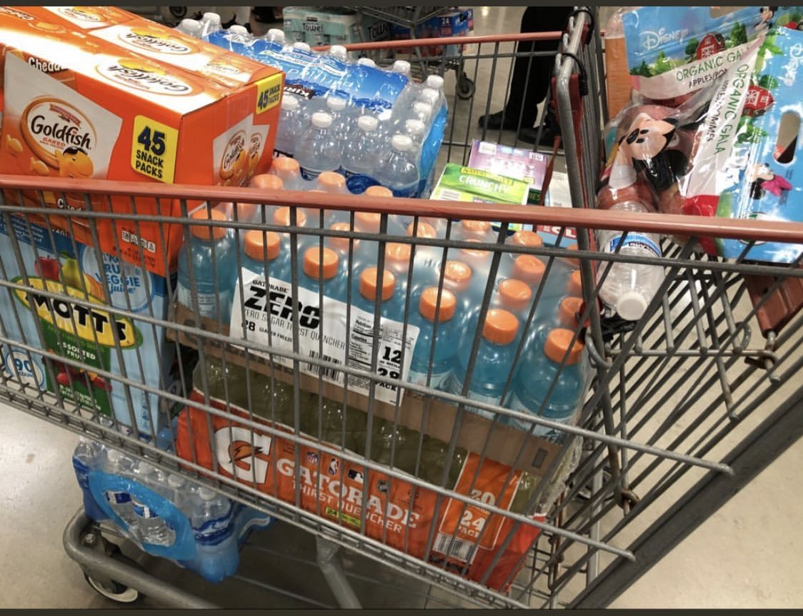 Masks4Many's tweet photo. Thank you for those that donated funds to #masks4protests! We also used the money to purchase supplies. We are chugging along to make masks to bring to those on the front line #masks4many https://t.co/Vz3VAG6jHn