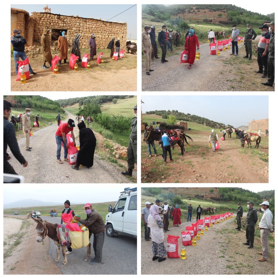 Notre vague de distribution continue et c'est au tour des zones rurales de khenifra  de recevoir 300 paniers.
#ElBarakaAngelsnousnepouvonsêtreindifférents❤️💚