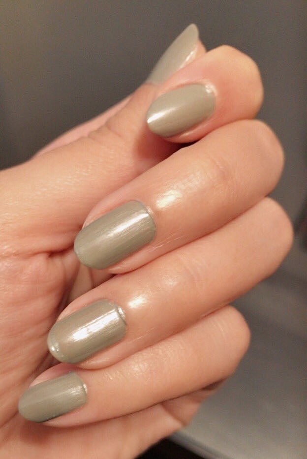 フィフィ Sur Twitter 私の好きなマヴァラのネイルポリッシュ 色 が涼しいんだよね ネイルケアと化粧品の分野で約50年にわたり世界中で一流の品質 性能 技術の代名詞と言われてきたマヴァラ 左手の薬指を数年前にマレット骨折してるから関節が太くなってしまったん