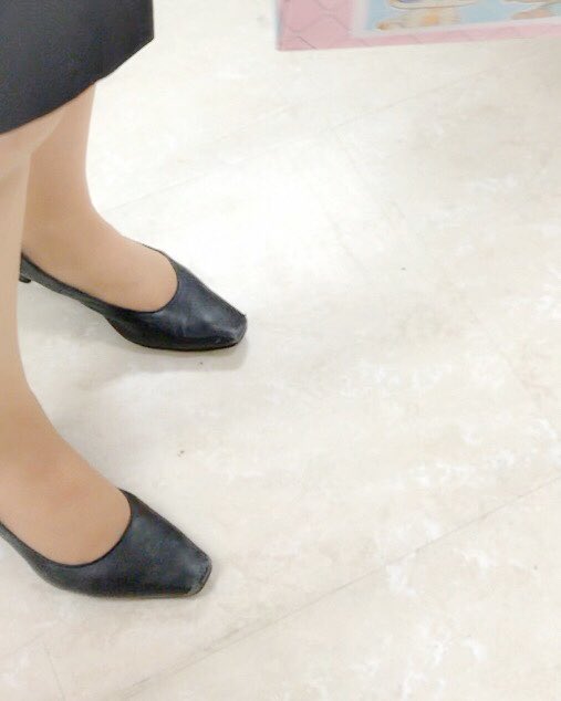 美しきもの好き در توییتر 店員さんが履きこなしてる黒パンプスが好き 店員さん 黒パンプス プレーンパンプス ベージュ 基本 ちょうどいい サイズ感 ヒール ヒール音 美しきもの好き در توییتر 店員さんが履きこなしてる黒パンプスが好き 店員さん 黒パンプス プレーンパンプス ベージュ 基本 ちょうどいい サイズ感 ヒール ヒール音
