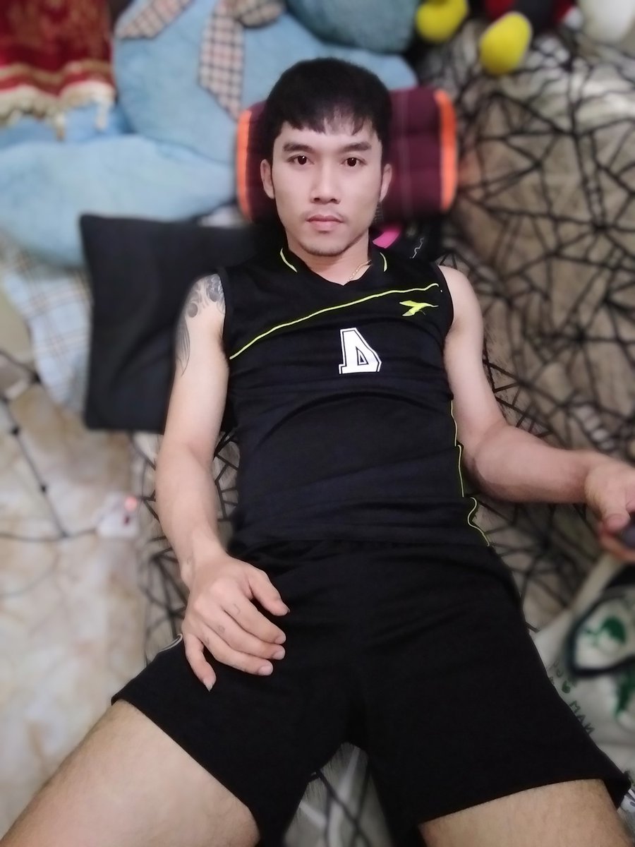 ItomKrup's tweet photo. เยจนเตียงหัก เธอบอกว่ารักเหมือนพี่ชาย 😭😭 https://t.co/oL2RQYIOtq