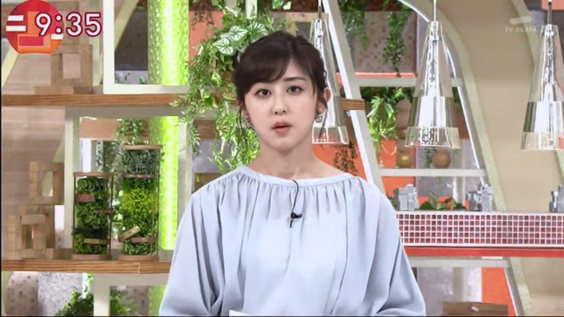 Nrd51 れなちはる推し おさらい 髪型でふりかえる今週のちーちゃん まとめ髪編 上2枚 6月1日 月 ポニーテール 下2枚 6月4日 木 ラプンツェルヘア 斎藤ちはる ちーちゃん テレ朝 アナウンサー 女子アナ 羽鳥慎一モーニングショー