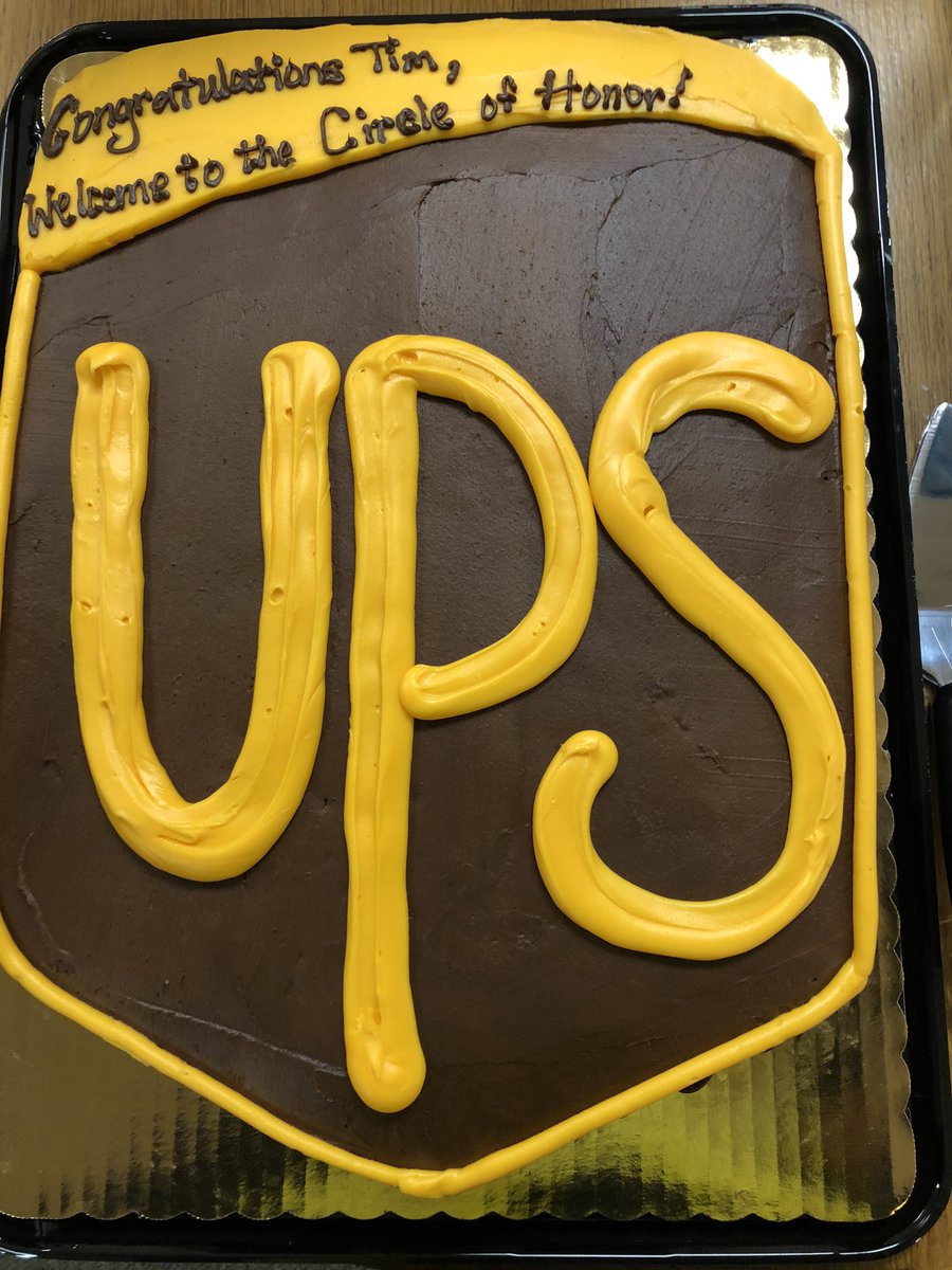 MichaelCasteen1's tweet photo. Congratulations to Tim Burtnett for joining the elite Circle of Honor club with 25 years safe driving.  Amazing feat.  #UPSMorrisvilleDelivers #UPSUniversityDivisionTeam. #NCStandards. #SeeThePatchSayCongrats. https://t.co/yVLhWe4lQY