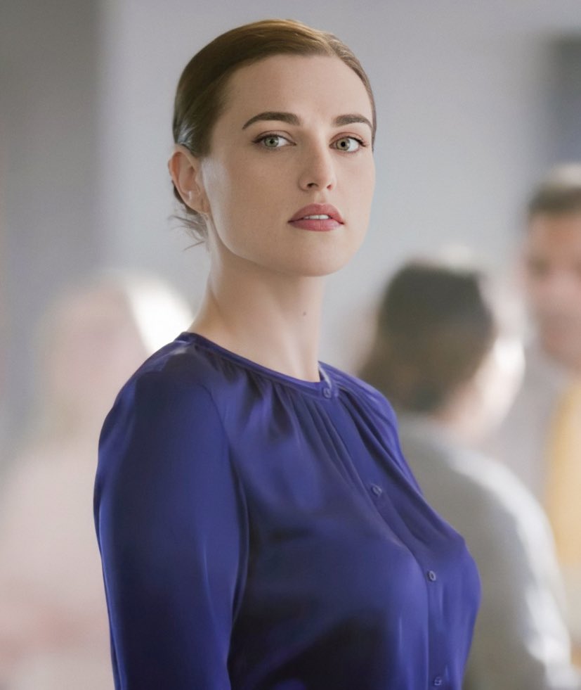 remember when they stood in the middle of a full room just to look at each other longingly?