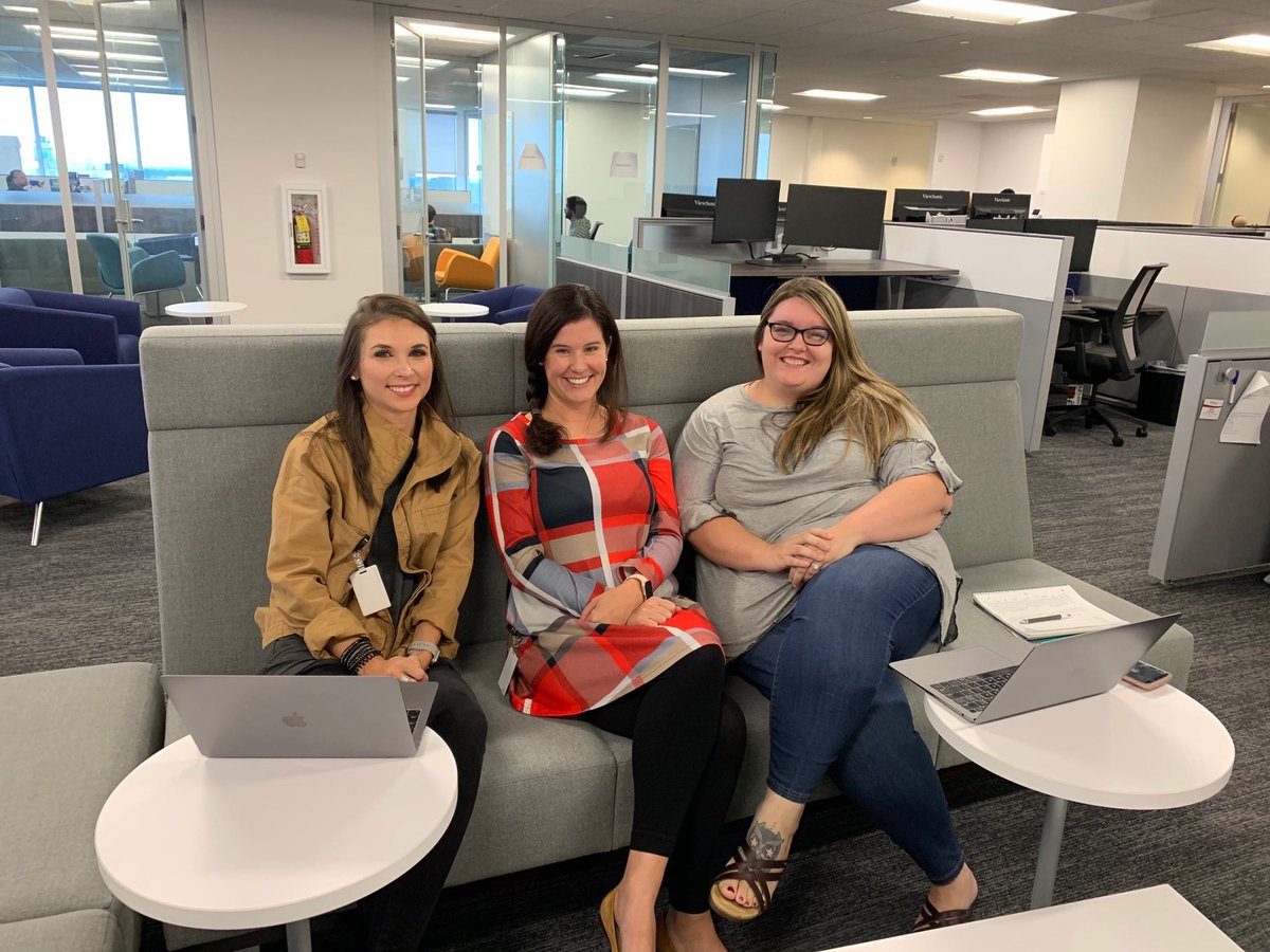 usatestprep's tweet photo. This picture is what we call “capturing 🦄unicorns in the wild”. It’s rare that each of these incredible woman are all together in one place. All have had a huge impact here at #USATestprep
📸before social distancing featuring: Shannon Millard, Amy Brown & Felicia Zorn
Thread⬇️ https://t.co/nARczMRGEO