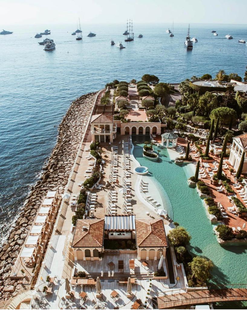 montecarlobay's tweet photo. Ⓣⓗⓔ ⓛⓐⓖⓞⓞⓝ ⓘⓢ ⓡⓔⓞⓟⓔⓝⓘⓝⓖ !
We are reopening this little paradise TOMORROW  ❣️
📞 Booking :  T. +377 98 06 03 60 https://t.co/v4drZZIELg