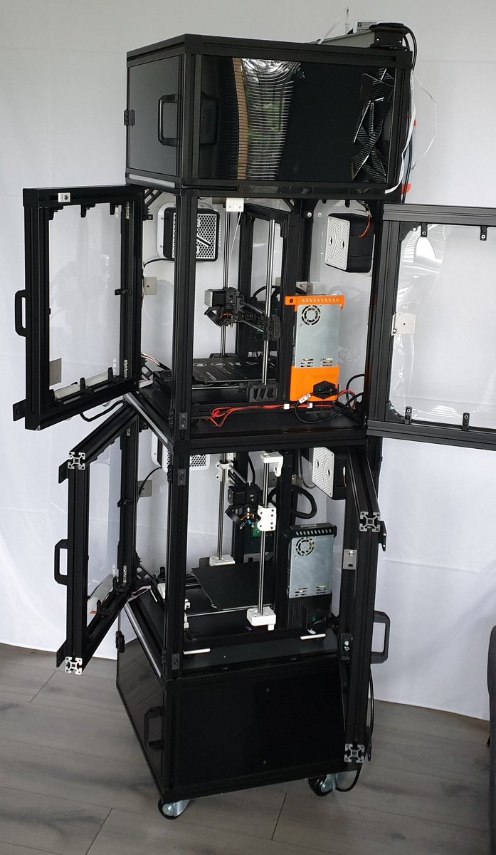 pcpointer's tweet image. It&apos;s done! 3d printer enclosure self-made with Misumi extrusions. Our howto review will be only in 2-3 weeks. 

#pcpointer #zaribo #3dprinter #3Dprinting  #misumi #DIY  #prusa #3dprinter