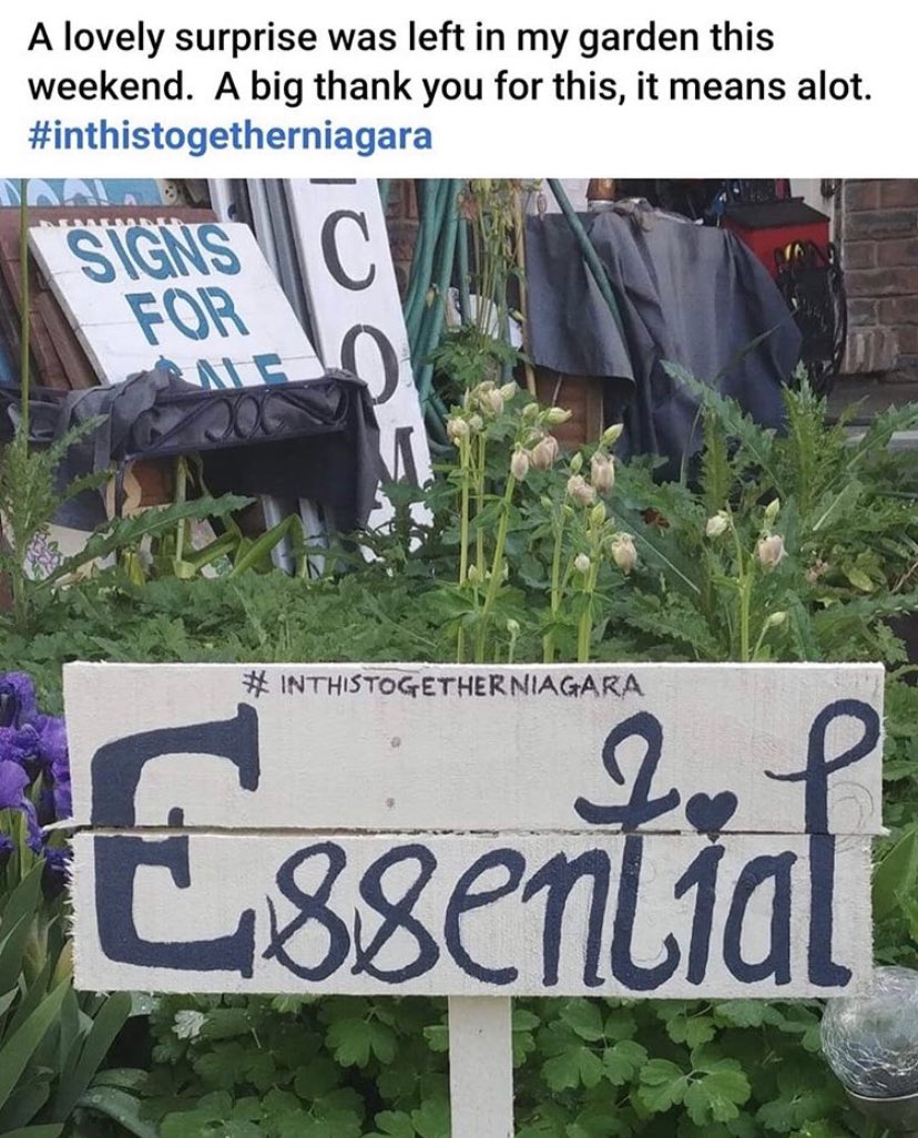 InThisTogethe18's tweet photo. Angie found her special message ... next to her own signs! She sure likes signs! Thank you for the work you do 🙏 #EssentialWorkers #NiagaraProud #NiagaraStrong #inthistogetherniagara @St_Catharines https://t.co/4rVMAuALvS
