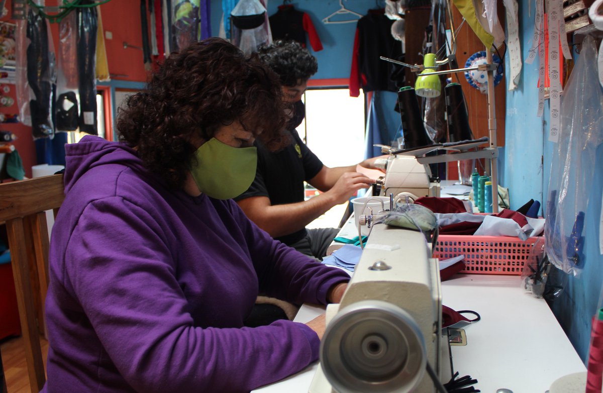 meconomiaaysen's tweet photo. 📍 Revisa en 🗞️ Diario El Divisadero  columna del seremi de  @meconomia   @capatol  en torno a coronavirus, cuarentena y mipymes 👉  https://t.co/JIqeZUcTDy  Intendencia Regional de Aysén  CorpAysen  Sercotec Aysén  Sernatur Aysén  Corfo https://t.co/aezyJFI1C0