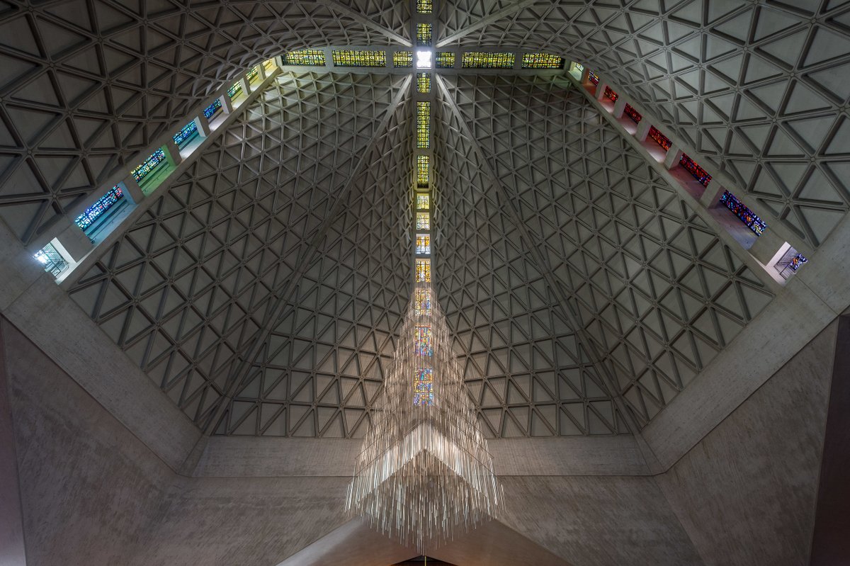 Saint Mary's Cathedral in San Francisco, which was completed in 1971. 

The interior of the building is flooded with coloured light from the hyperbolic paraboloid roof, which meets in the middle to form a glazed cross.

#sanfranciscoarchitecture #sanfrancisco #skylinechess