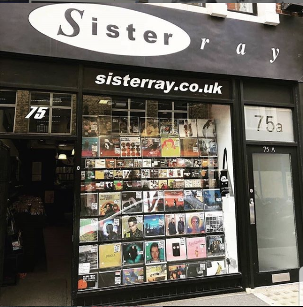 AudioTechnicaLA's tweet photo. @SisterRayStore es una de las tiendas de discos más conocidas del mundo. Abrieron en Soho en 1989 y es un ícono de la música británica.
Estamos ansiosos por escuchar la colección de Phil Barton hoy en vivo a las 3PM en ARG // 11AM PT  En → https://t.co/17lCcQP3eI. https://t.co/z2WAJideh8