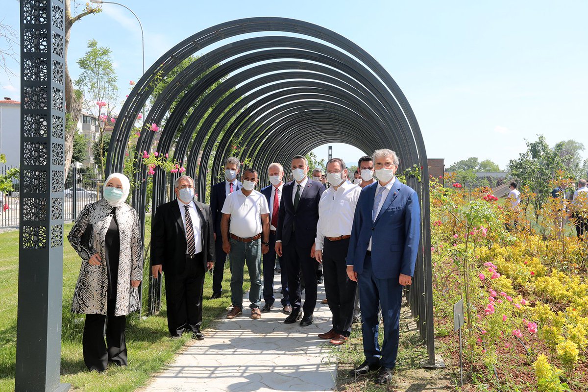 Sakaryabld's tweet photo. 🔹“Millet Bahçesi şehrimize hayırlı olsun”

Ayrıntılar İçin;👇👇👇

https://t.co/w7yOYEpuHL https://t.co/XJQedzwV33