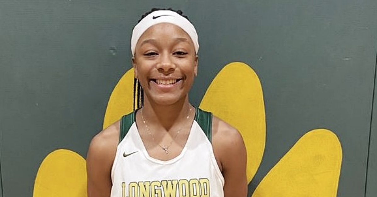Congrats to <a href="/LongwoodSrHS/">LongwoodHS</a> senior Janelle Brown for being named Miss Suffolk County Basketball! Janelle is only the second player in district history to receive this distinguished award. Check out her many accomplishments at: bit.ly/375MoLR 🦁#LCSDPride #GoLions