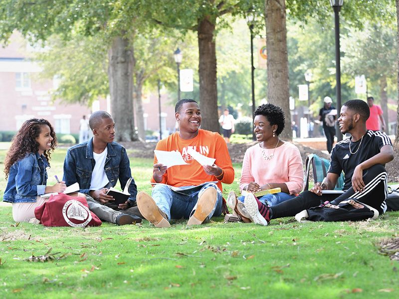 UNCFChicago's tweet photo. https://t.co/9BO3iYBeDA https://t.co/zxCLJIf8J0