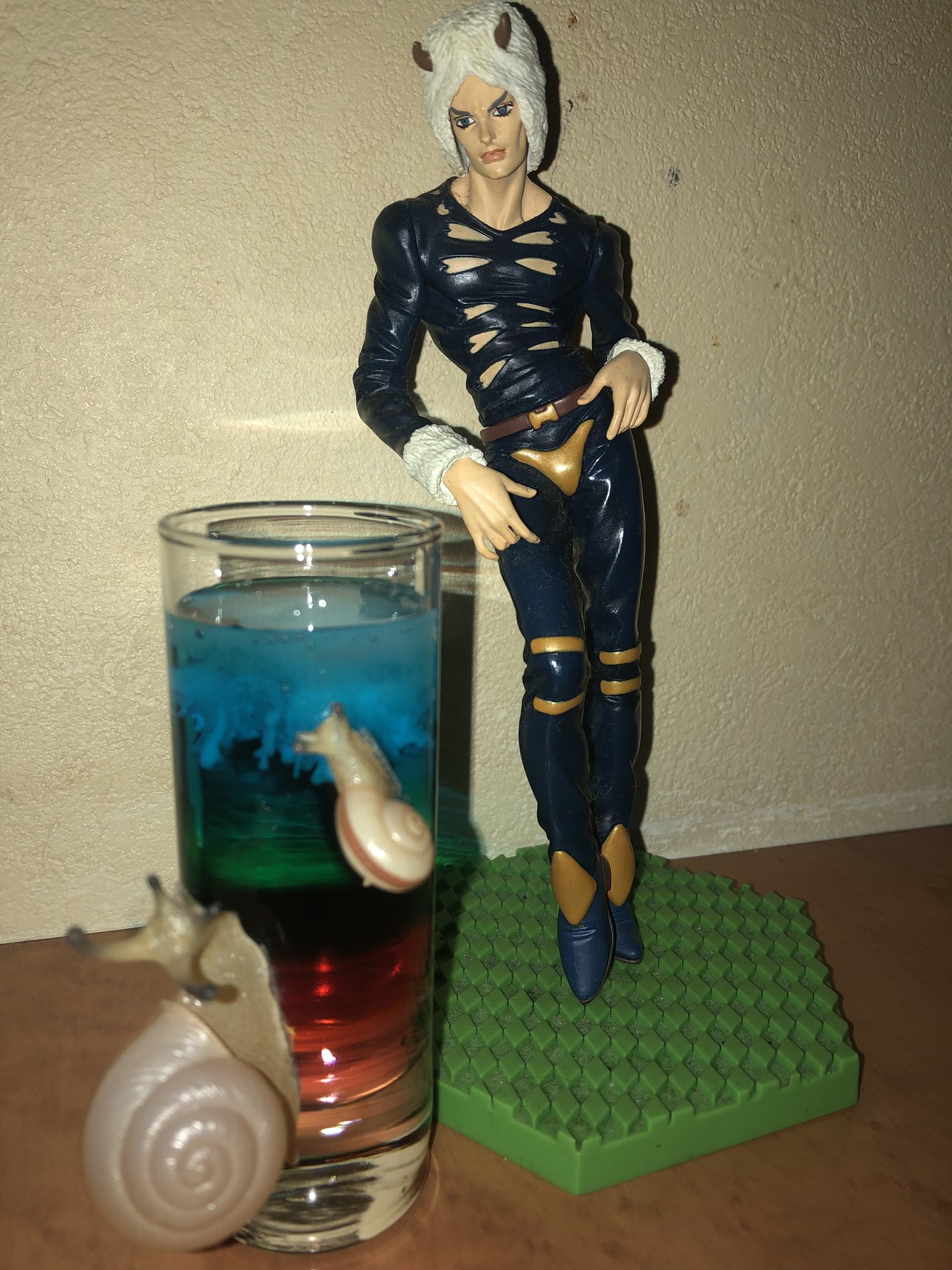 Twitter 上的 大阪ジョジョバー パープルヘイズ 本日はウェザー リポート ドメニコ プッチ ウェス ブルーマリン の誕生日ですが 仕事上お祝いしたくても来れないウェザー大好き速川様より投げ銭いただいたのでヘビー ウェザー ウェザー リポート ドメニコ