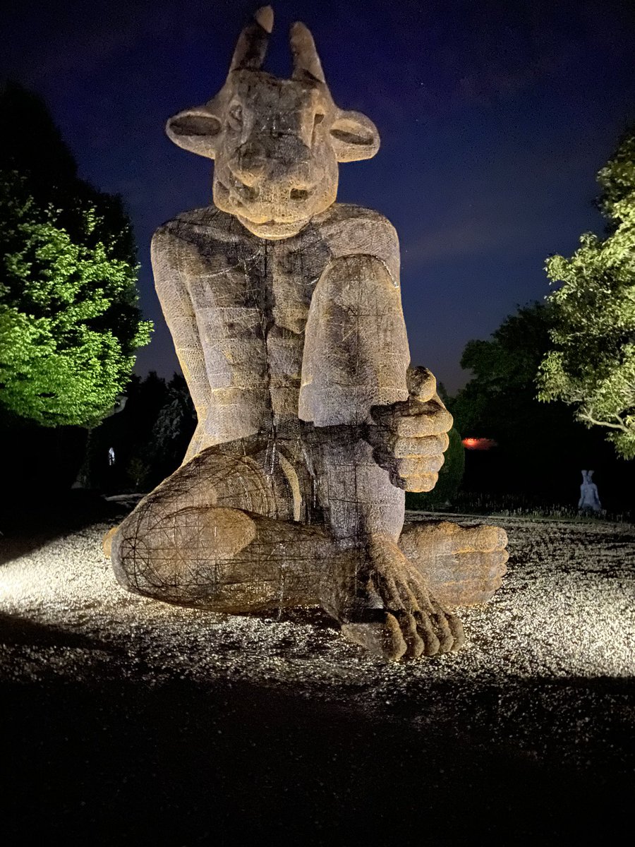 When you make a sculpture that takes years, its a good feeling when people say WOW.!!