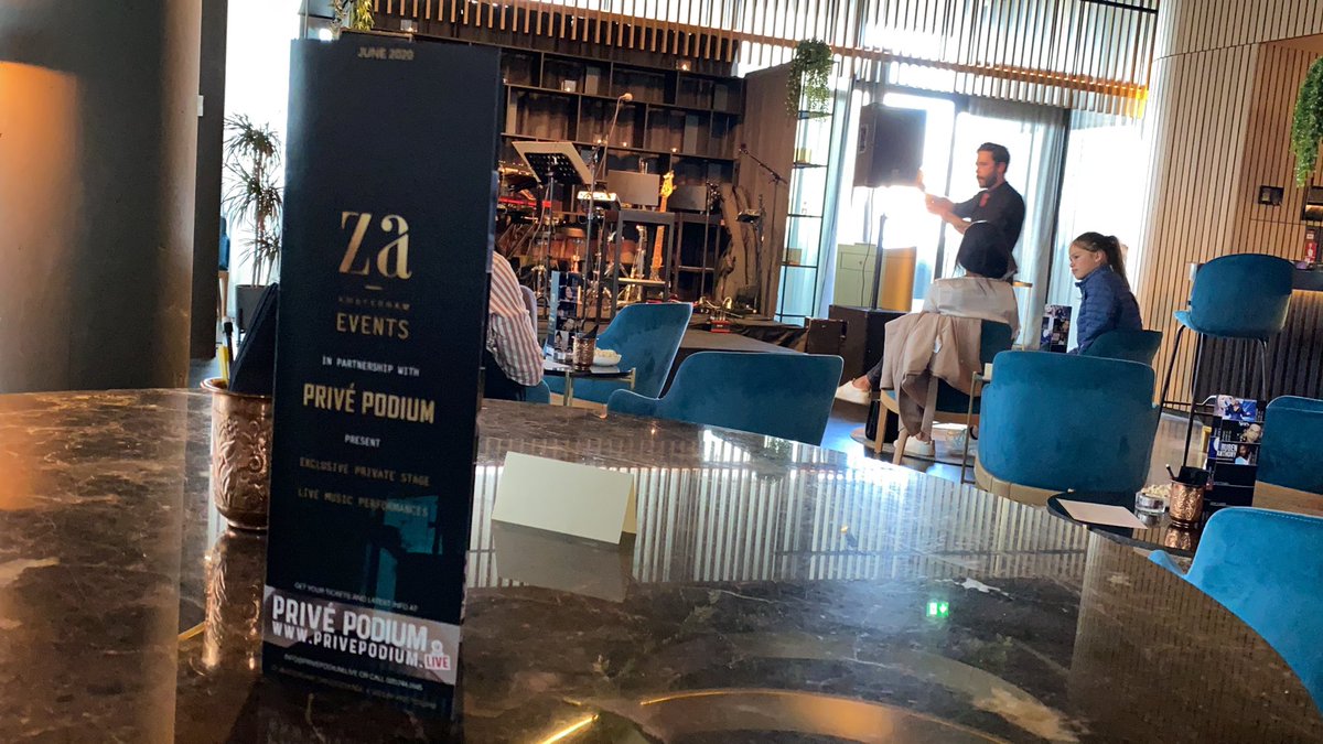 Klaar voor weer een avond wereld entertainment voor een klein publiek van 30 bezoekers. Vanavond op onze Private Stage in restaurant ZA Amsterdam, <a href="/bosarismusic/">Bo Saris</a>. Ook te volgen via onze site privepodium.live #livemuziek #privatestage