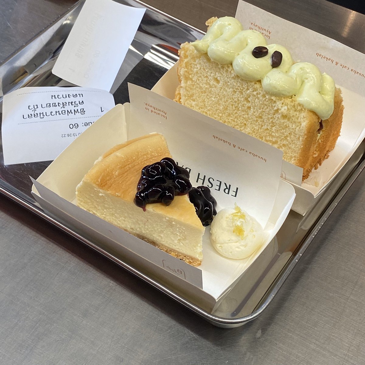 KorpaiPainai's tweet photo. #คาเฟ่อยุธยาที่ให้ความเกาหลีสุดๆ ร้าน Busaba Cafe & Bake Lab ☕️🍰
คาเฟ่ท่ามกลางเมืองเก่ามีความร่วมสมัย ที่มีวิวฝั่งตรงข้ามเป็นโบราณสถาน วัดราชบูรณะ และมีเครื่องดื่มกับเบเกอรี่โฮมเมดที่มีให้เลือกทานเยอะมาก ใครที่แวะมาทำบุญ
#ไหนไหนก็ไป #คาเฟ่อยุธยา #busaba @aroii https://t.co/LUhD5OQBDi