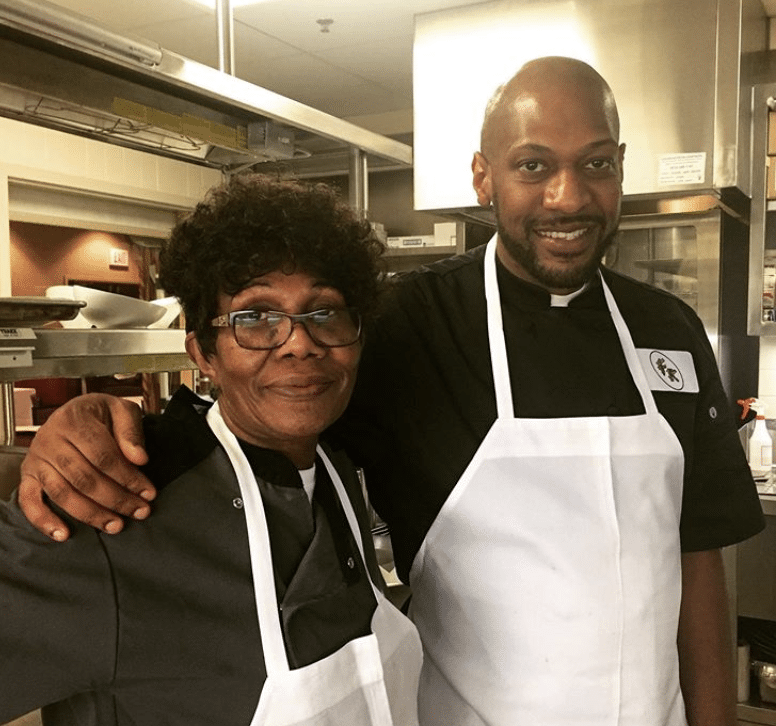 A list of black-owned businesses to support in #Hoboken + #JerseyCity {P.S. — If you have business to add, let us know!} : hobokengirl.com/black-owned-bu…