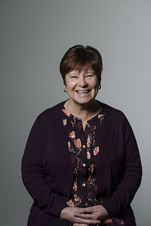 Last day of Cyclone #volleyball. Gotta give #props to the woman who helped build this pgm, retired Head Coach Gloria Coughlin. She led the Cyclones for 21 yrs, had a 523-317 record, took 2 trips to ntls, got 7 Coach of the Years &amp; was inducted into 3 hall of fames. #mvcyclones