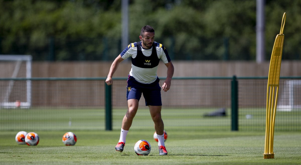 AVFCOfficial's tweet photo. 🎶 Super @JMcGinn7... 🎶

#AVFC https://t.co/7eMm9Iz9Af