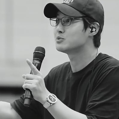 Yaniserrano's tweet image. Es un día especial, un día que un alíen aterrizó en esta tierra, para alegrar la vista, para alegrar los días y hacer de este mundo mejor ~ Feliz Cumpleaños  #HappyKimHyunJoongDay 🎈💗