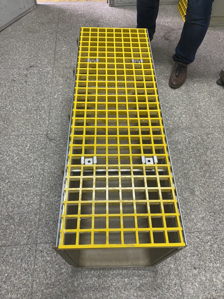 davidwang930's tweet image. Manufacture the FRP products