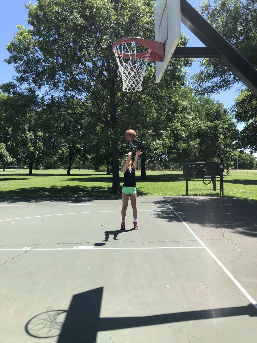 @siwarabusaymeh getting her june workout in and getting all her points for Team Reagan @CoachALadyFalc