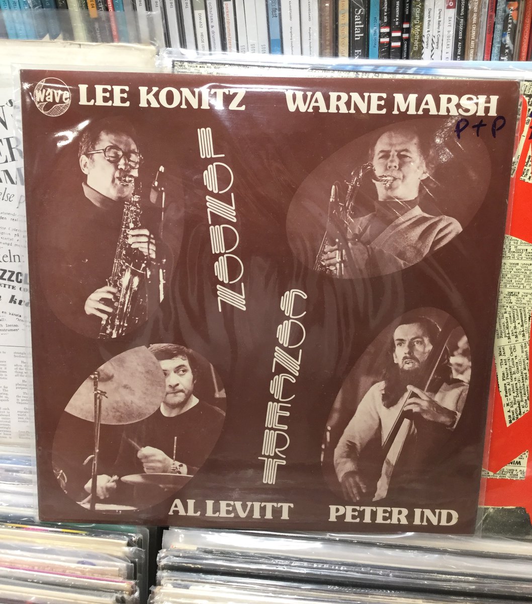 DisqueriaS's tweet photo. Edicion original inglesa del concerti de Londres del cuarteto de Konitz con Werne Marsh en los 70s. Producido por el contrabajista Peter Ind para su sello Wave.
-
#leekonitz #wernemarsh #peterind #allevitt #londonconcert #vinyl https://t.co/FJecRAF0SC