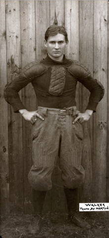 OldBaseballName's tweet photo. Mysterious Walker (1910-1915), SP, 7-23 (.233), 79 ERA+, led FL in Wild Pitches in 1914. WAR: +1.5 (FG), -2.2 (BBR). Accused of assault by a chambermaid as a NY Giant, Walker disappeared to the west coast and pitched with a mask under a pseudonym. Later: VP of an investment firm. https://t.co/qiHHhoKREZ