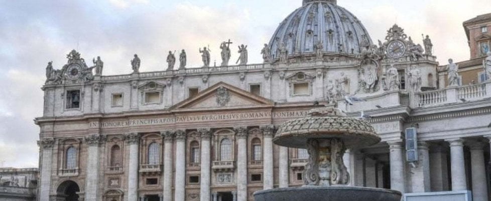 zazoomblog's tweet image. Il Vaticano arresta broker Torzi per lo scandalo dellimmobile di Londra: rischia fino a 12 anni - #Vaticano #arresta #broker #Torzi zazoom.it/2020-06-05/il-…