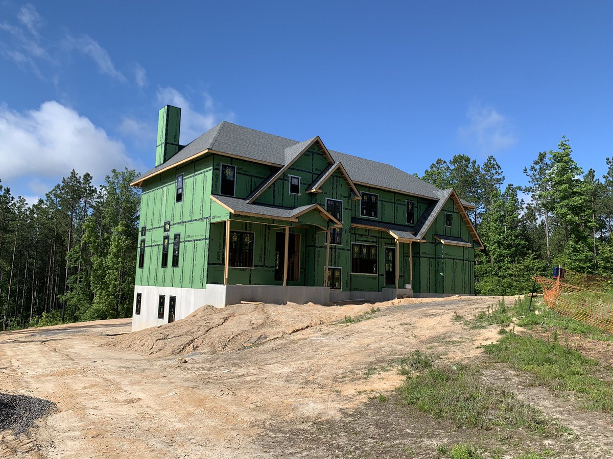 MastersPropInc's tweet image. We are moving right along on the West End, NC farmhouse! Thanks @Pella_News and Elite Roofing for working together to keep this project moving!