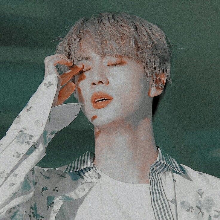 lets_koo_get_it's tweet photo. @UNKNOWNBANGSTAN Kim Seokjin. that's it. that's the tweet. https://t.co/klOzfvkXLM