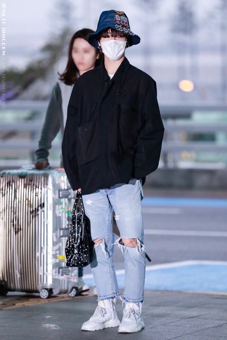 #yesung #예성
[<a href="/shfly3424/">Yesung</a>  <a href="/SJofficial/">SUPER JUNIOR</a>]