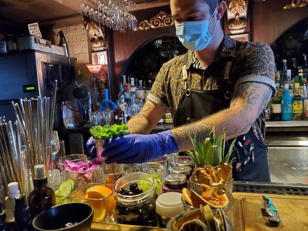 CowboyModeling's tweet image. Masks ✅ Gloves ✅ We’re so looking forward to seeing you again and will be donating 100% of all tips on our first weekend back to @AtxJustice There’s still a few tables available. Reserve them now at midnightcowboymodeling.com