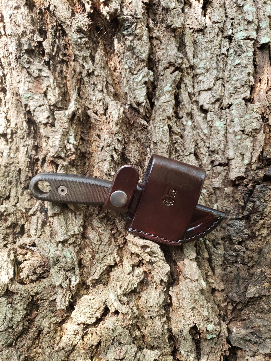 TAKIN_13_SCALPS's tweet photo. Esee izula 2 knife and sheath in the woods where they belong. #bushcraft #bushcraftknife #everydaycarry #eseeknives #eseeknivesusa #izula2 #izula #eseeizula2 #eseejg3 #jg3 #camping #outdoors #fishing #esee #camping #leather #leatherwork #leathercraft #leathersheath https://t.co/PliscGE04q