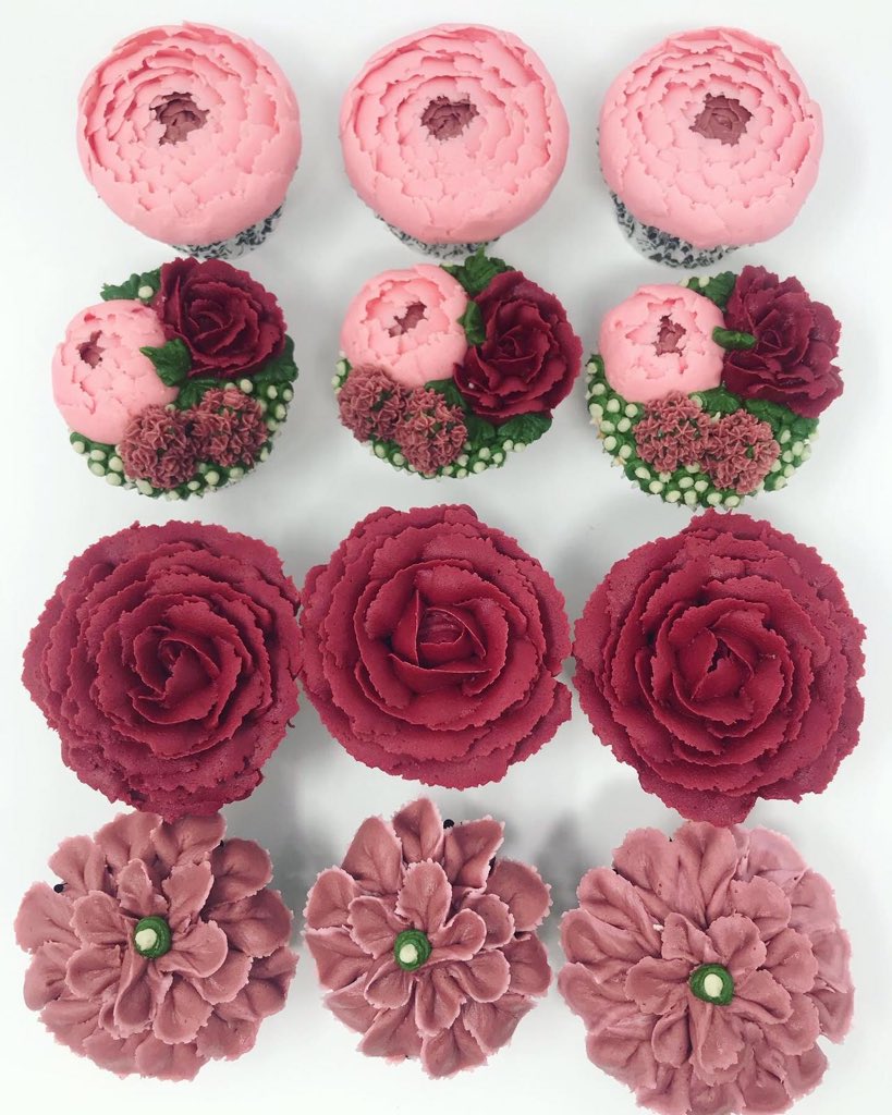 Ok...These Ones Are My New Favourites😅 Love The Colours😍#cupcakebouqet #flowerbouqet #perfectgift #cupcakes #baking #lovebaking #homebaked #yummy #bakingday #desserttable #londonbaker #northlondon #eastlondon #birthday #westlondon #nocontactdelivery #saratett