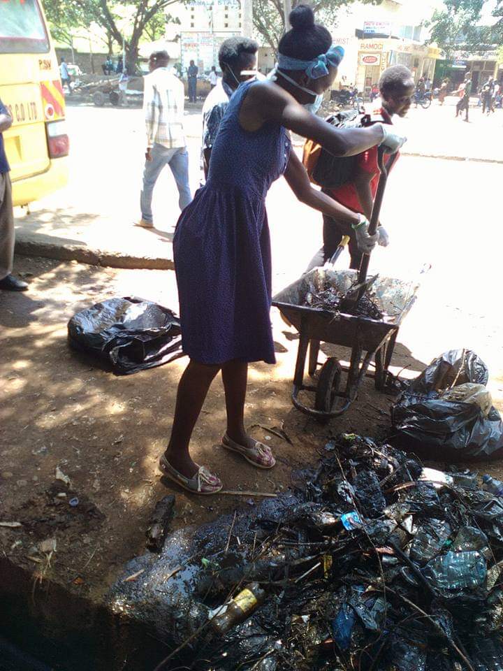 Betty_Akinyii's tweet photo. As the world marks #WorldEnvironmentDay2020 Before Corona, we would plant and grow trees 🌳🌳🌳 through Environmental Education forums in schools and communities in #Magicalkenya 
#PlasticsFreeParks #MazingiraDay  #SustainableFuture @ke_British #NextGenKE @SusieKitchens https://t.co/xTrpHyzYan