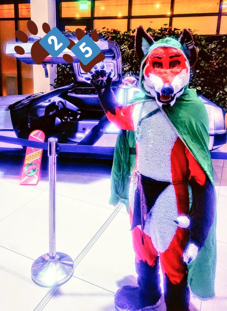 Guineus's tweet photo. Another wonderful moment in the #EF25 #FursuitFriday #BackToTheFuture #FracturesInTime https://t.co/7z65sqB8tl