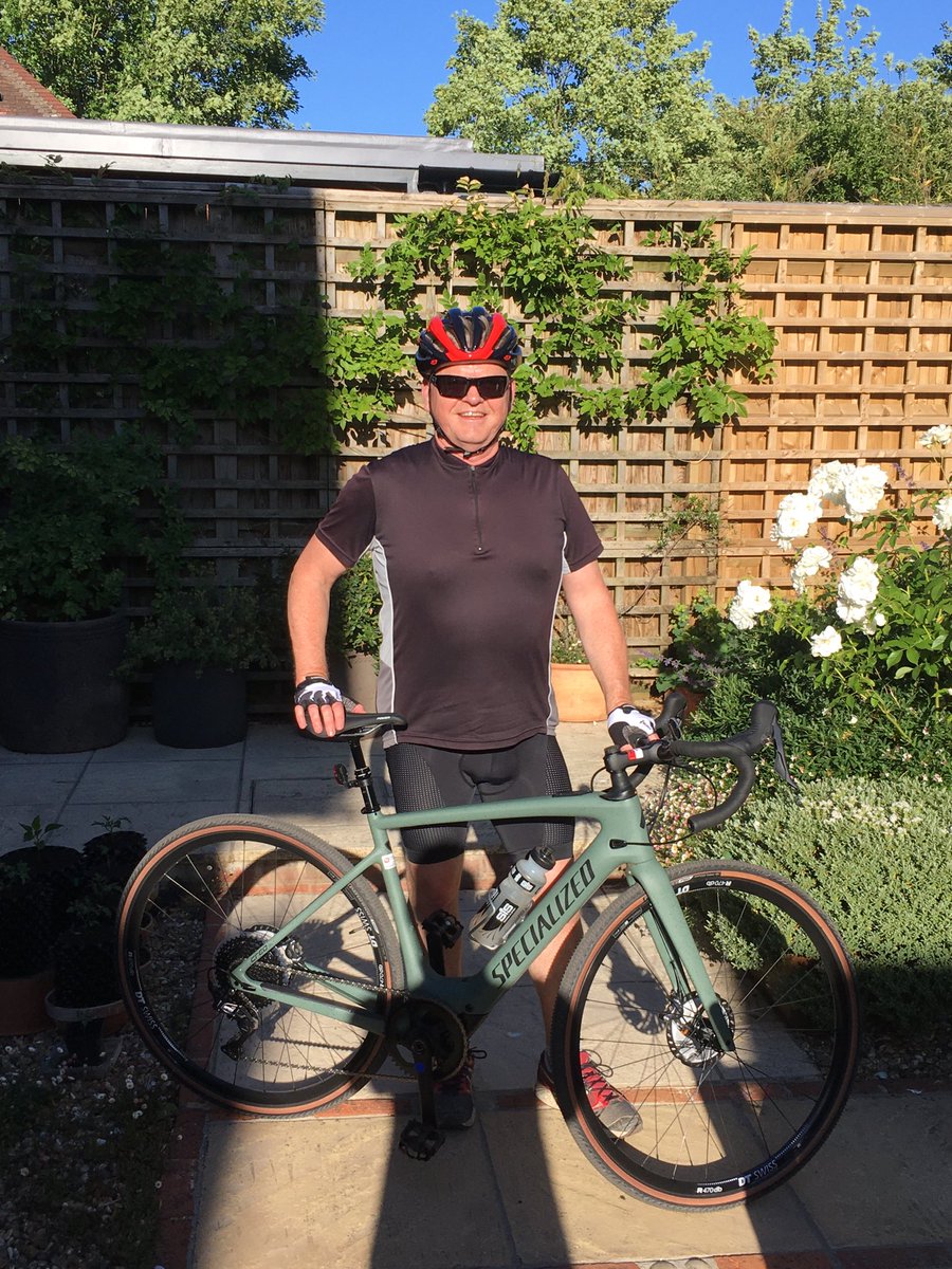 Robert Van de Noort tweet media